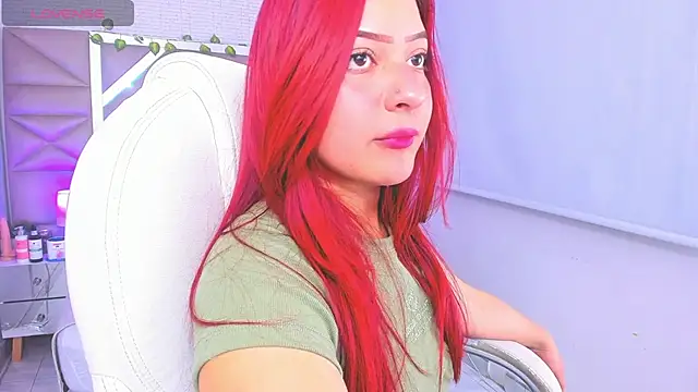 Snapshot of Zoe_Lennoxx chatting on 01.20.25 Zoe Lennoxx online show from 01.20.25