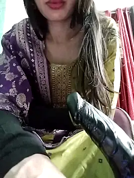 Noor Darliing online show from 12.13.25