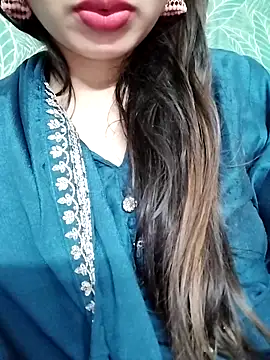 Noor Darliing online show from 04.15.26