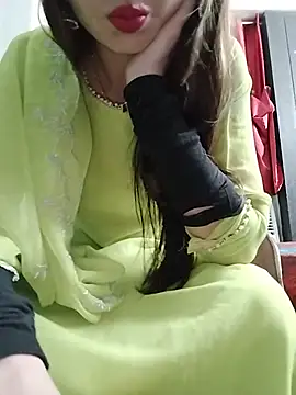 Snapshot of Noor_Darliing chatting on 06.27.26 Noor Darliing online show from 06.27.26