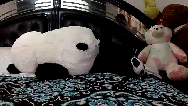 Lunamilly27 online show from 01.14.25