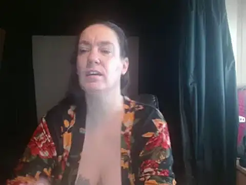 SimoneMoore online show from 02.17.25