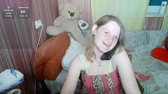 Snapshot of Kathlyn__Heath chatting on 06.22.26 Kathlyn Heath online show from 06.22.26
