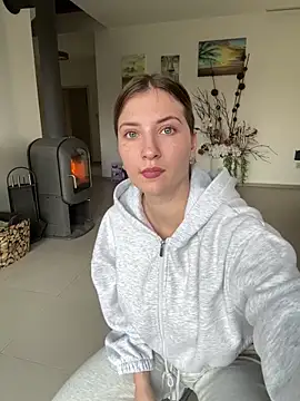 Snapshot of secretcrazy69 chatting on 01.21.25 secretcrazy69 online show from 01.21.25