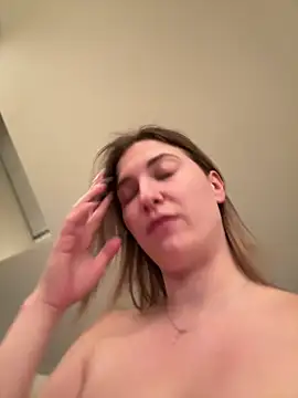 Snapshot of secretcrazy69 chatting on 02.08.25 secretcrazy69 online show from 02.08.25