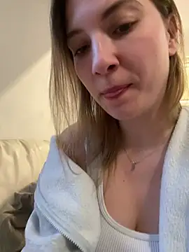 Snapshot of secretcrazy69 chatting on 02.20.25 secretcrazy69 online show from 02.20.25