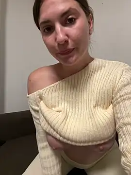 Snapshot of secretcrazy69 chatting on 09.26.25 secretcrazy69 online show from 09.26.25