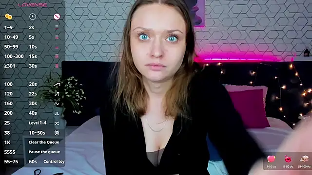 Snapshot of Linda_Bryant chatting on 12.06.24 Linda Bryant online show from 12.06.24