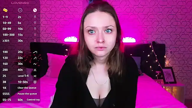 Snapshot of Linda_Bryant chatting on 12.24.24 Linda Bryant online show from 12.24.24