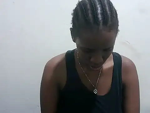 prettybeee online show from 12.22.25