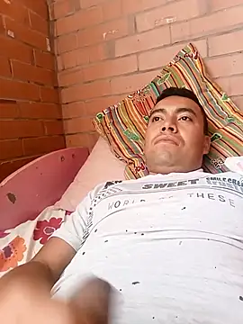 Snapshot of Diego_leon27 chatting on 10.11.25 Diego leon27 online show from 10.11.25