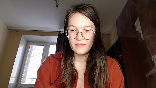 Snapshot of MiriamOr chatting on 02.13.25 MiriamOr online show from 02.13.25