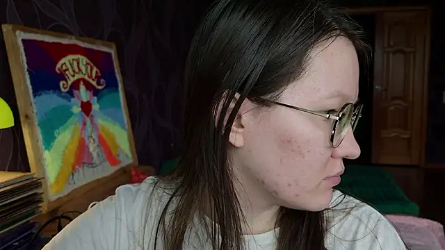 Snapshot of MiriamOr chatting on 01.10.26 MiriamOr online show from 01.10.26