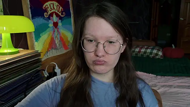 Snapshot of MiriamOr chatting on 01.12.26 MiriamOr online show from 01.12.26