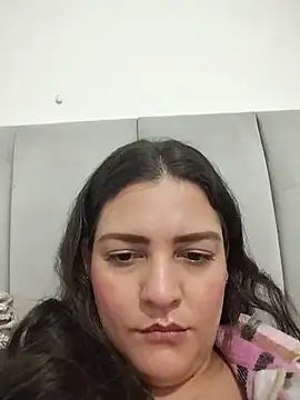 Mia Hampton online show from 06.16.26
