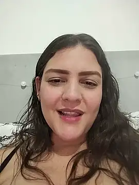 Mia Hampton online show from 06.20.26