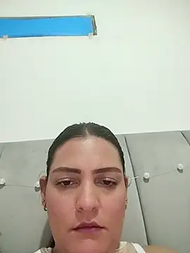 Mia Hampton online show from 06.20.26