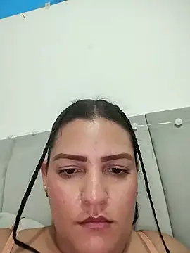 Mia Hampton online show from 07.23.26