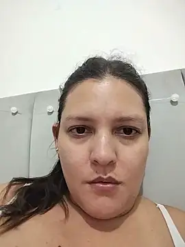 Mia Hampton online show from 07.25.26