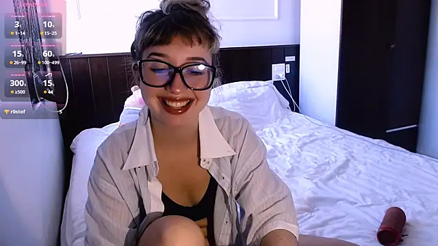 Cosmo Riri online show from 02.01.25