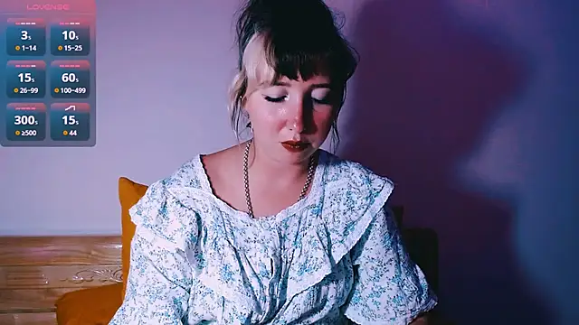 Cosmo Riri online show from 02.08.26