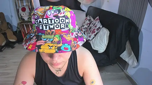 Snapshot of Cuttiealice chatting on 01.31.25 Cuttiealice online show from 01.31.25