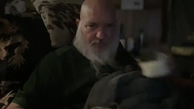 Snapshot of 44jon44 chatting on 10.31.25 44jon44 online show from 10.31.25