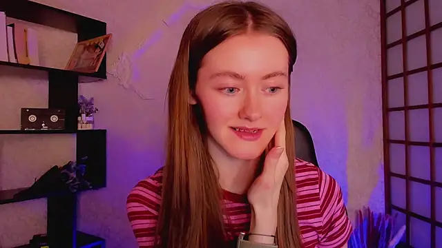 KateCuddle online show from 01.15.25