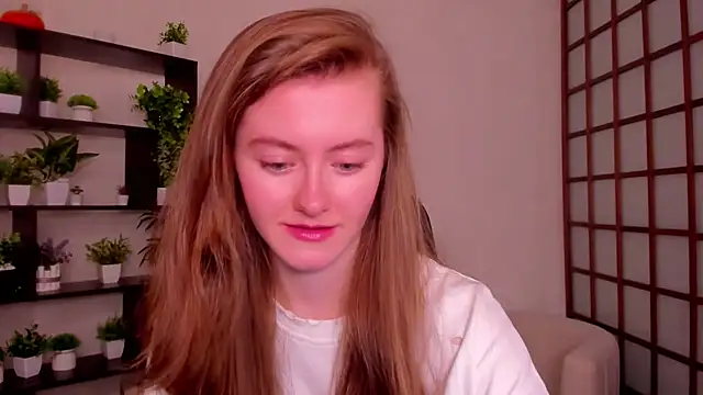 KateCuddle online show from 09.24.25