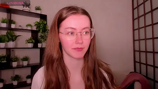 KateCuddle online show from 05.14.26