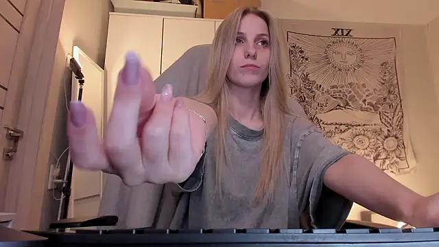 Anna Fink online show from 03.22.26