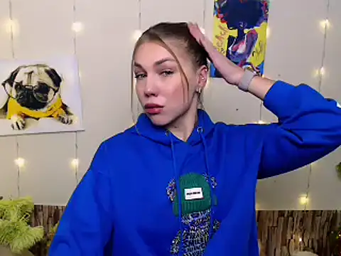 Snapshot of Sport_Tall_Doll chatting on 12.10.24 Sport Tall Doll online show from 12.10.24