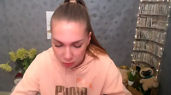 Snapshot of Sport_Tall_Doll chatting on 03.12.25 Sport Tall Doll online show from 03.12.25