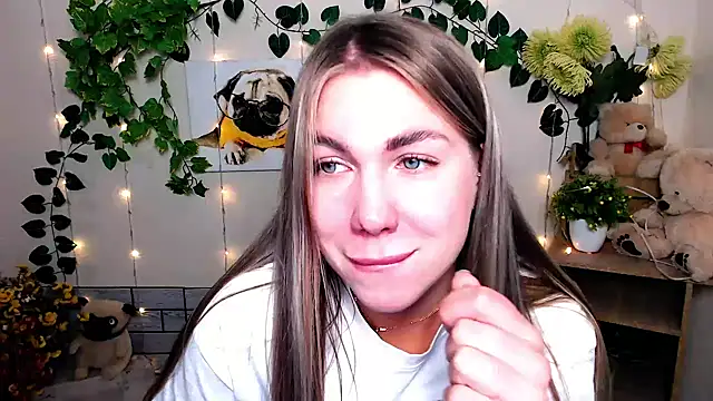 Snapshot of Sport_Tall_Doll chatting on 11.12.25 Sport Tall Doll online show from 11.12.25