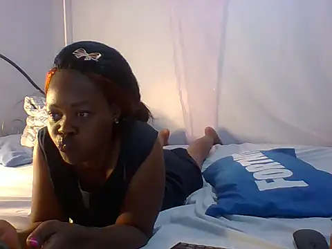 Snapshot of Eminent_Ride chatting on 10.28.25 Eminent Ride online show from 10.28.25