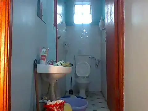 Snapshot of Eminent_Ride chatting on 11.10.25 Eminent Ride online show from 11.10.25