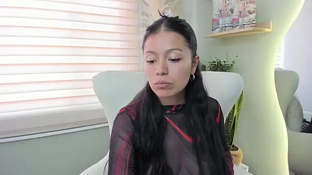 Snapshot of julieta_evans_ chatting on 02.20.26 julieta evans online show from 02.20.26