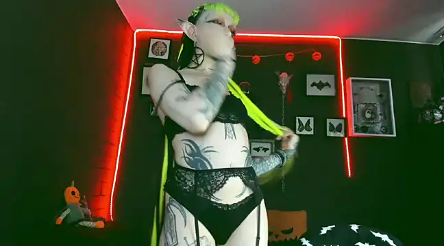 Snapshot of insania_9999_ chatting on 12.03.24 insania 9999 online show from 12.03.24