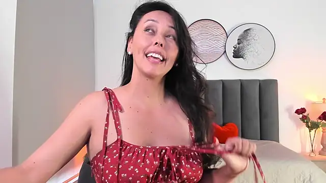 Snapshot of SaharaGarcia__ chatting on 02.20.25 SaharaGarcia online show from 02.20.25