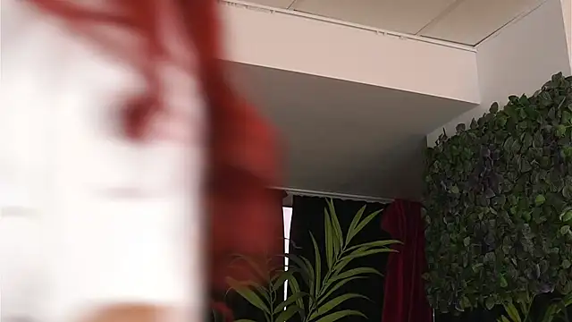 HotSkinnyX online show from 02.06.25