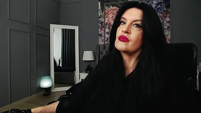 DomMelissaW online show from 01.24.25