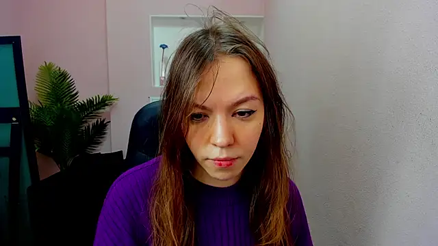 Persephoni online show from 10.04.25