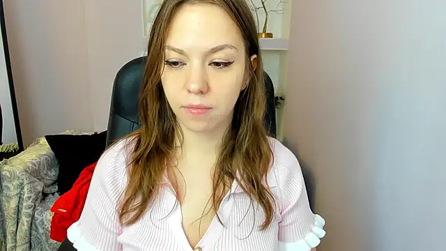 Snapshot of Persephoni chatting on 07.02.26 Persephoni online show from 07.02.26
