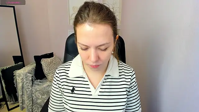 Snapshot of Persephoni chatting on 07.19.26 Persephoni online show from 07.19.26