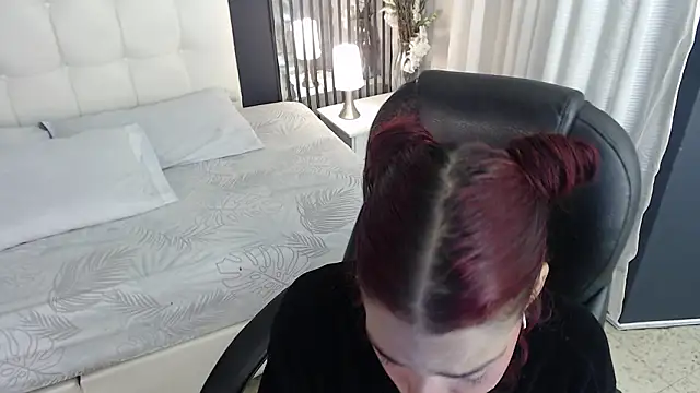 LiaVillalobos online show from 02.21.26