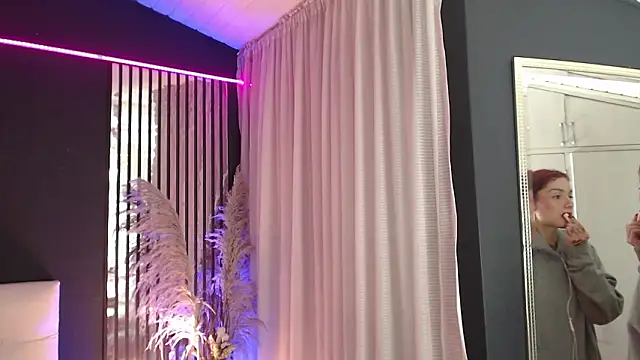 LiaVillalobos online show from 02.25.26