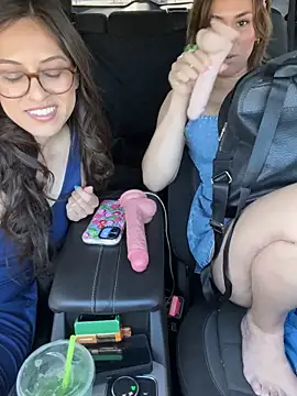 LeaGambit   online show from 04.24.26