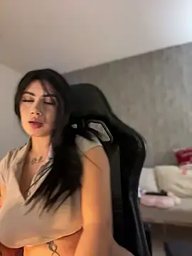 clarachanelricek online show from 12.21.24