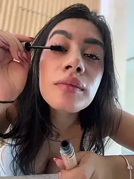 clarachanelricek online show from 02.15.25