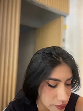 clarachanelricek online show from 11.14.25